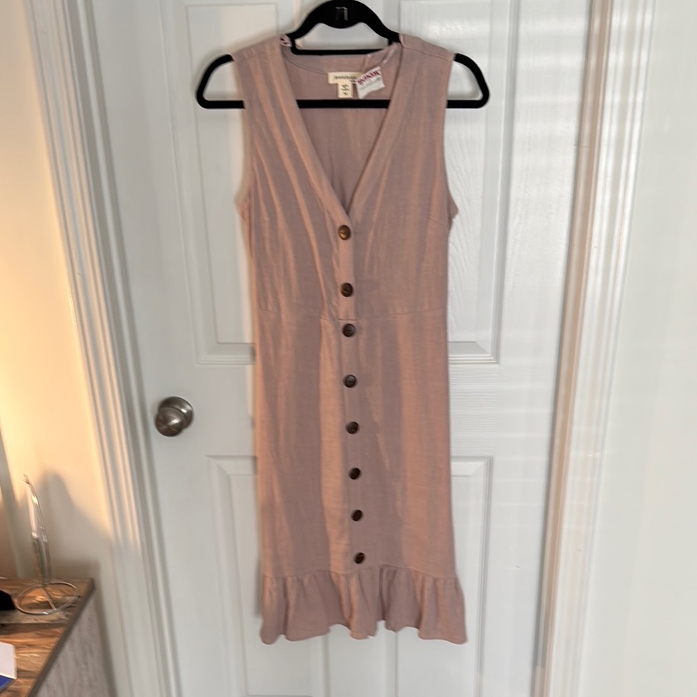 Sleeveless Button-Down Dress in Pink